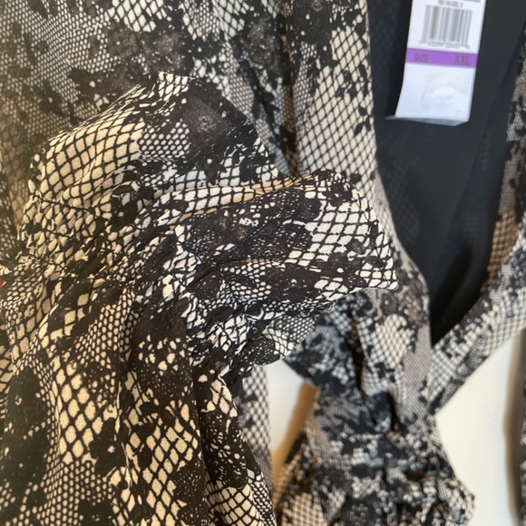 Michael Michael Kors Bone Black Chantilly Wrap Tie-Waist Long Sleeve Blouse - Picture 4 of 8